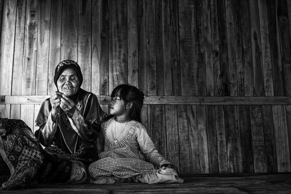 learn, family, sharing, generation, grandmother, sewing, teaching, gray learning, sharing, sharing, sharing, sharing, sharing, generation, grandmother, grandmother, teaching, teaching